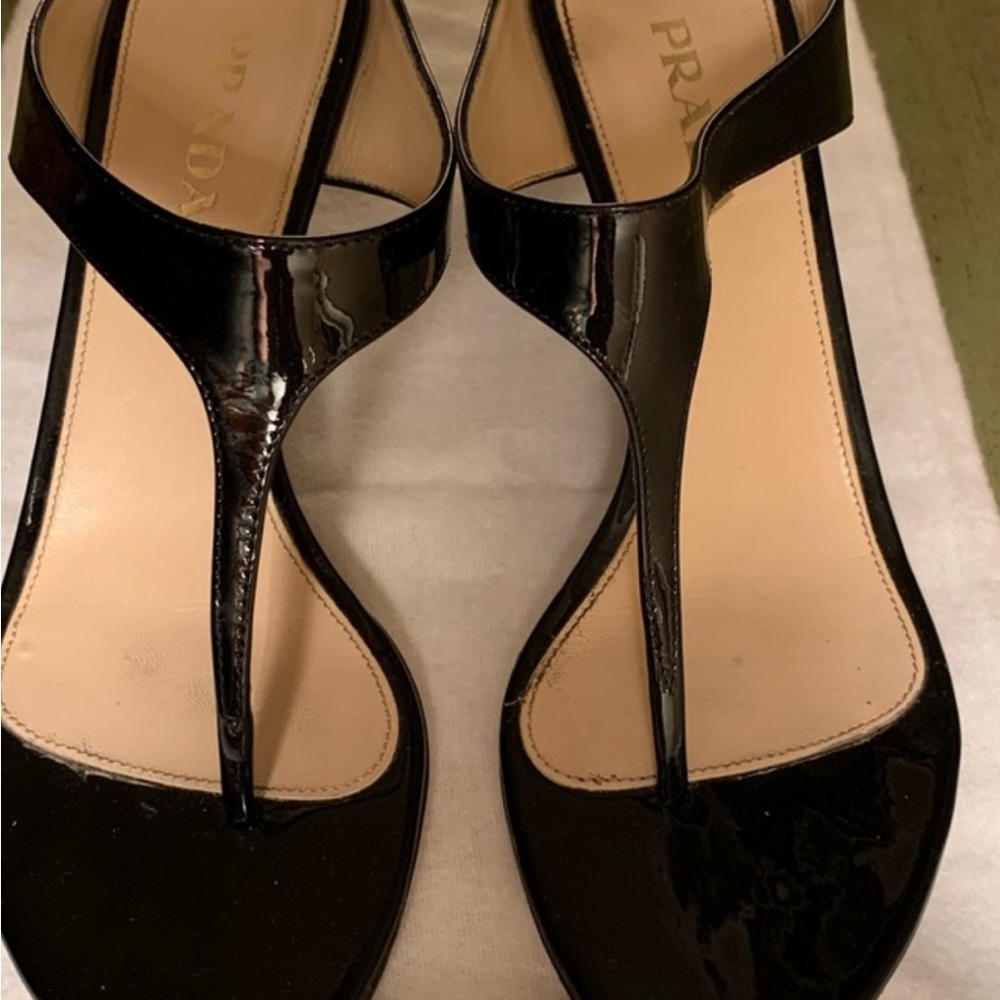 Prada sandals barely used